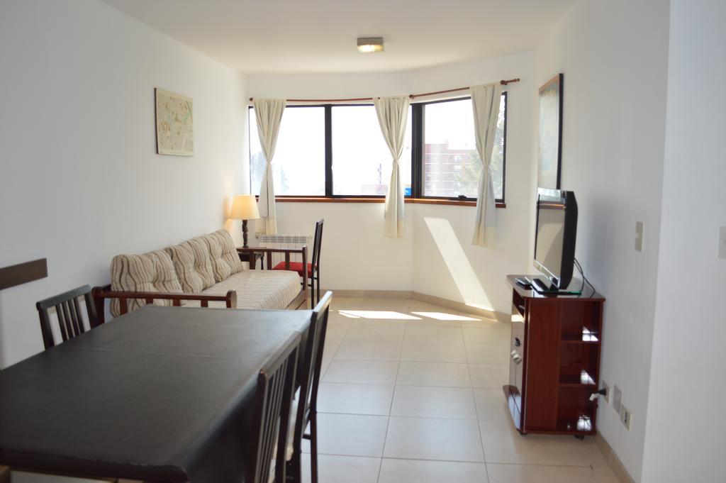 Apartamentos Cardinal Bariloche Oda fotoğraf